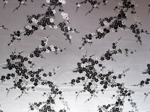 China Seidenstoff Kirschblüte Silber schwarz weiß - Meterware - SKI21