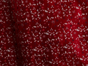 Dekostoff Blüten rot 2 - Meterware - SBL15
